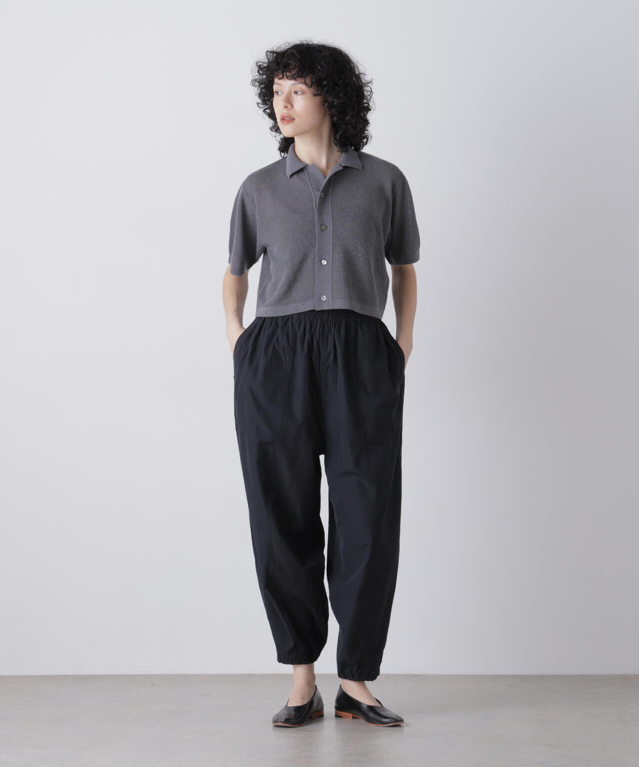 YLEVE / ICE COTTON OPEN COLLAR KNIT | YLÈVE（イレーヴ） ｜【公式