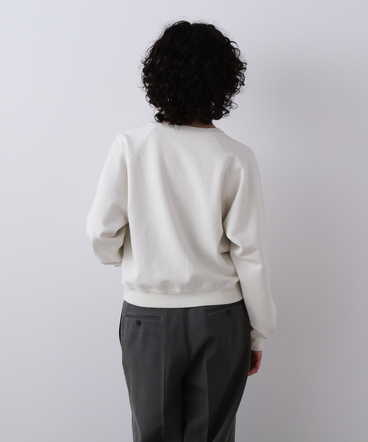 YLÈVE / ORGANIC COTTON SUN FADED SWEAT PULLOVER