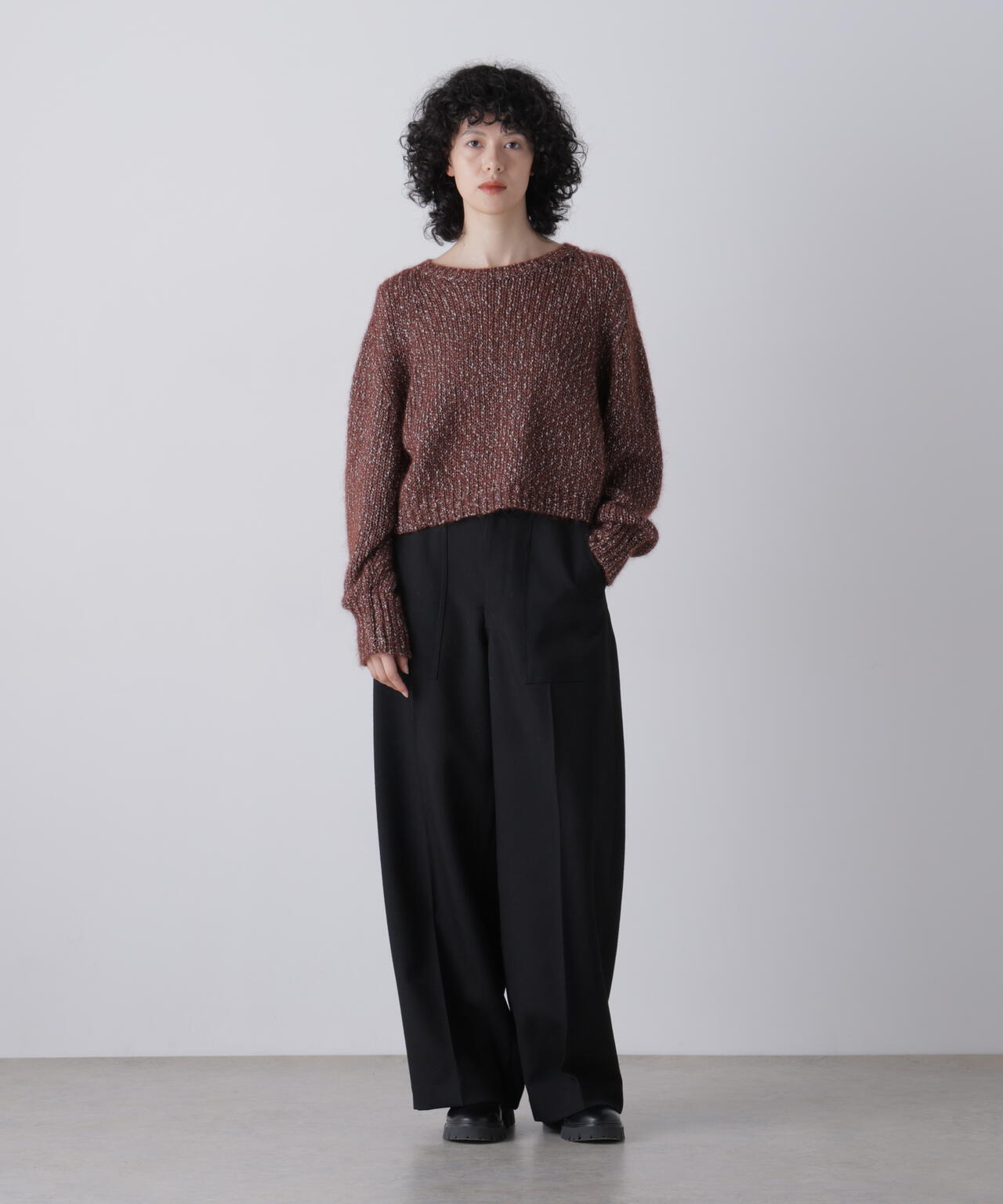 YLEVE / DRY WOOL TWILL TROUSERS | YLÈVE（イレーヴ） ｜【公式】通販