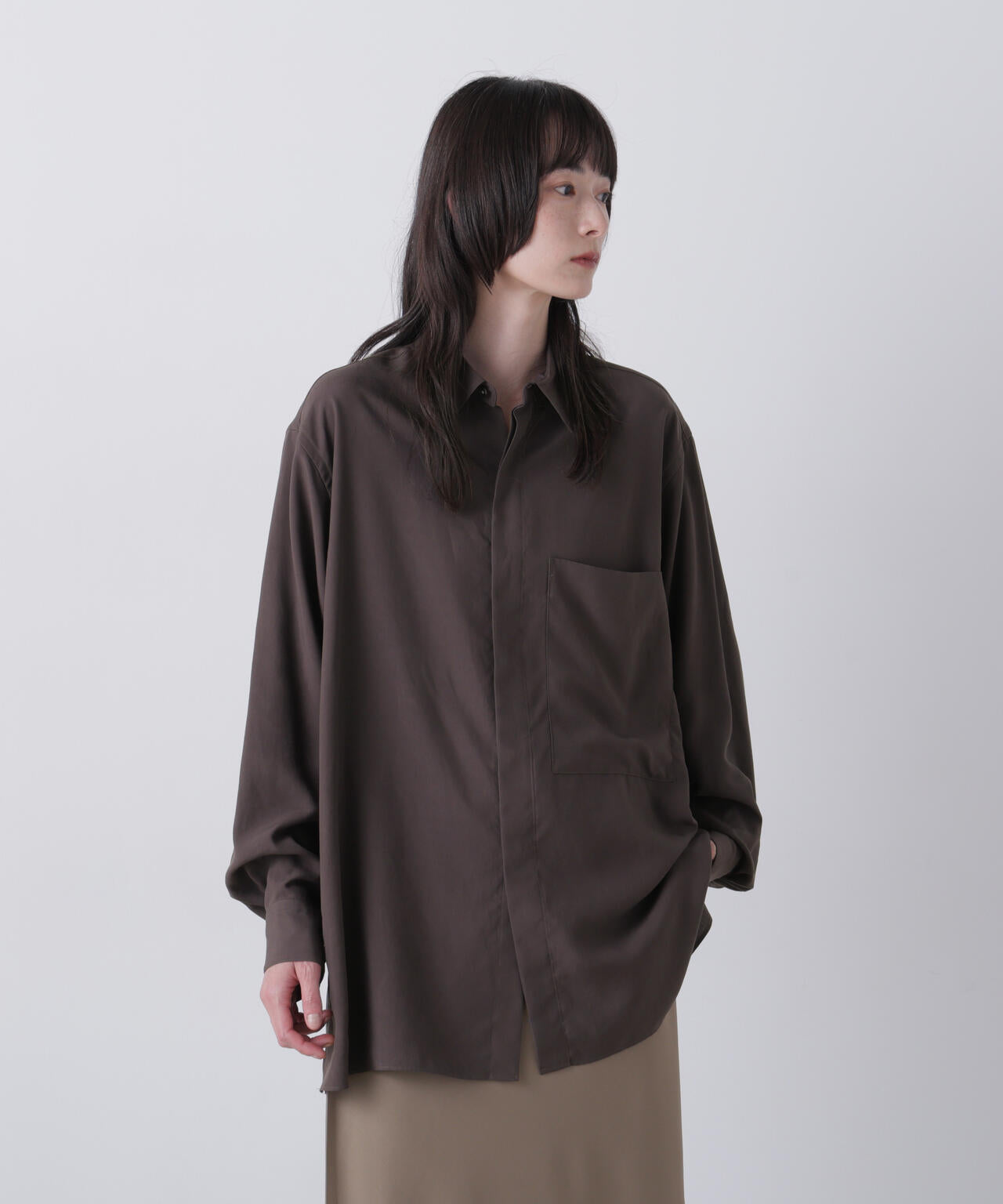 YLEVE / LYOCELL BROADCLOTH BLOUSE | YLÈVE（イレーヴ） ｜【公式