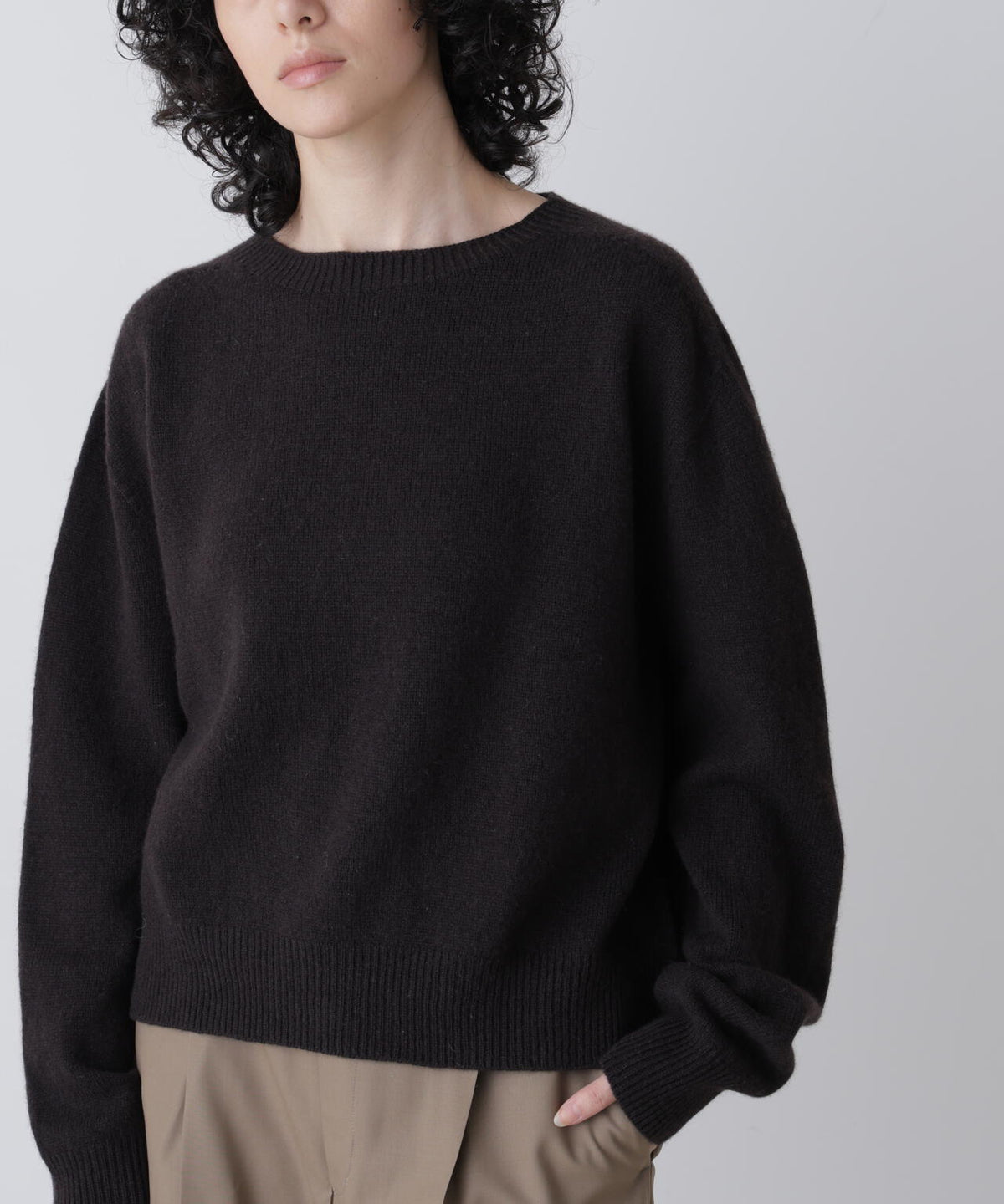 Harley × YLÈVE / CREW NECK  KNIT PULLOVER