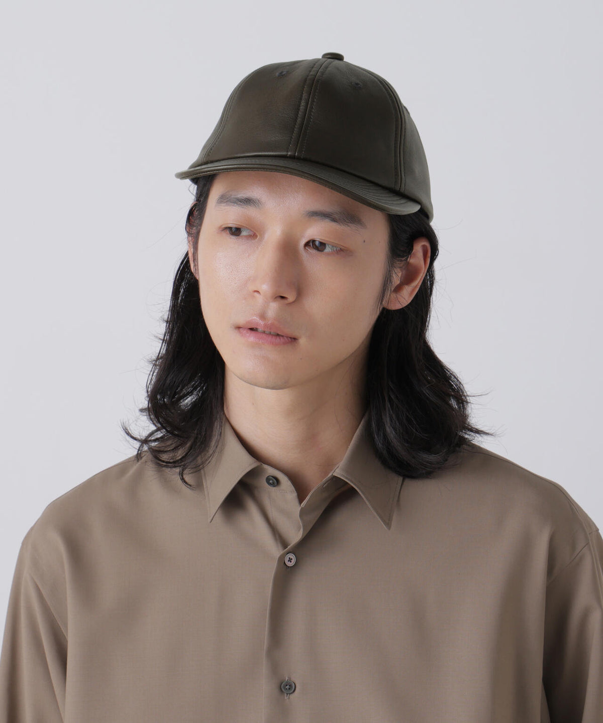 181cm C:84 W:70 H:91 着用サイズ：2