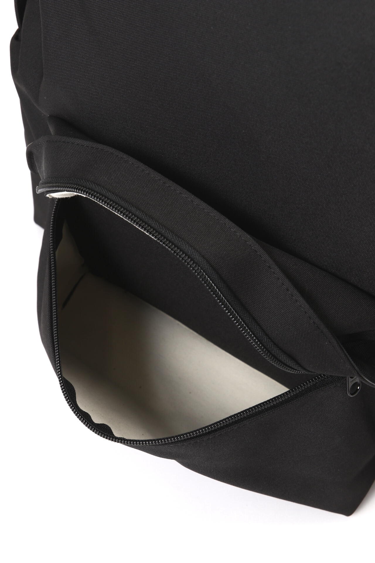 SU / VIBRAM BONDING DAY PACK