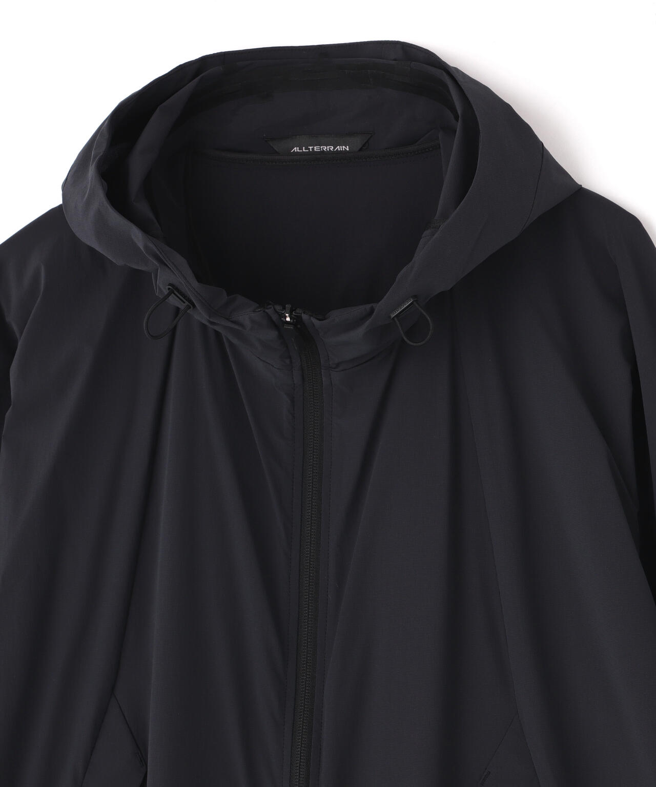 DESCENTE / UNTRIMMED JACKET