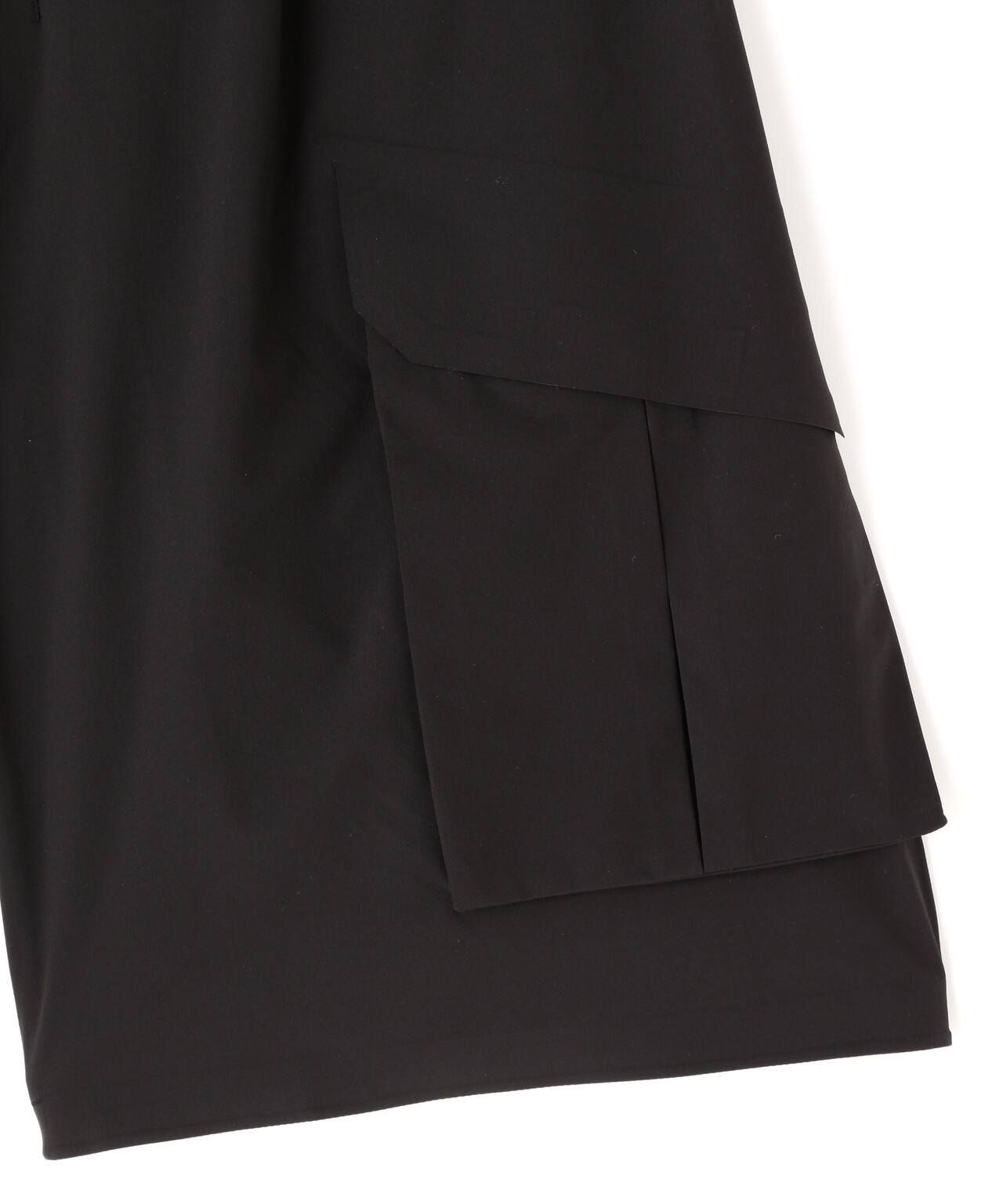 DESCENTE / AIRFLOW BIG CARGO SHORTS