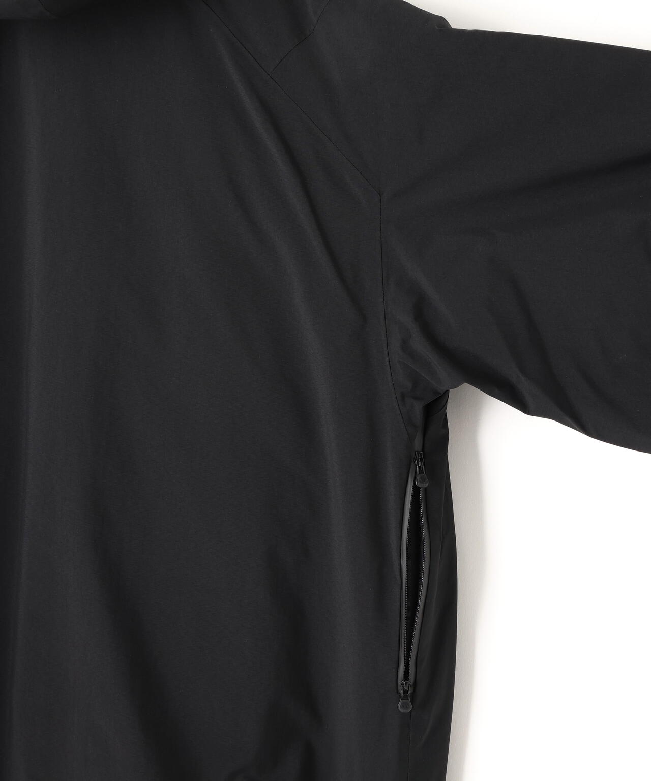 DESCENTE / GORE-TEX HYBRID INSULATED COAT