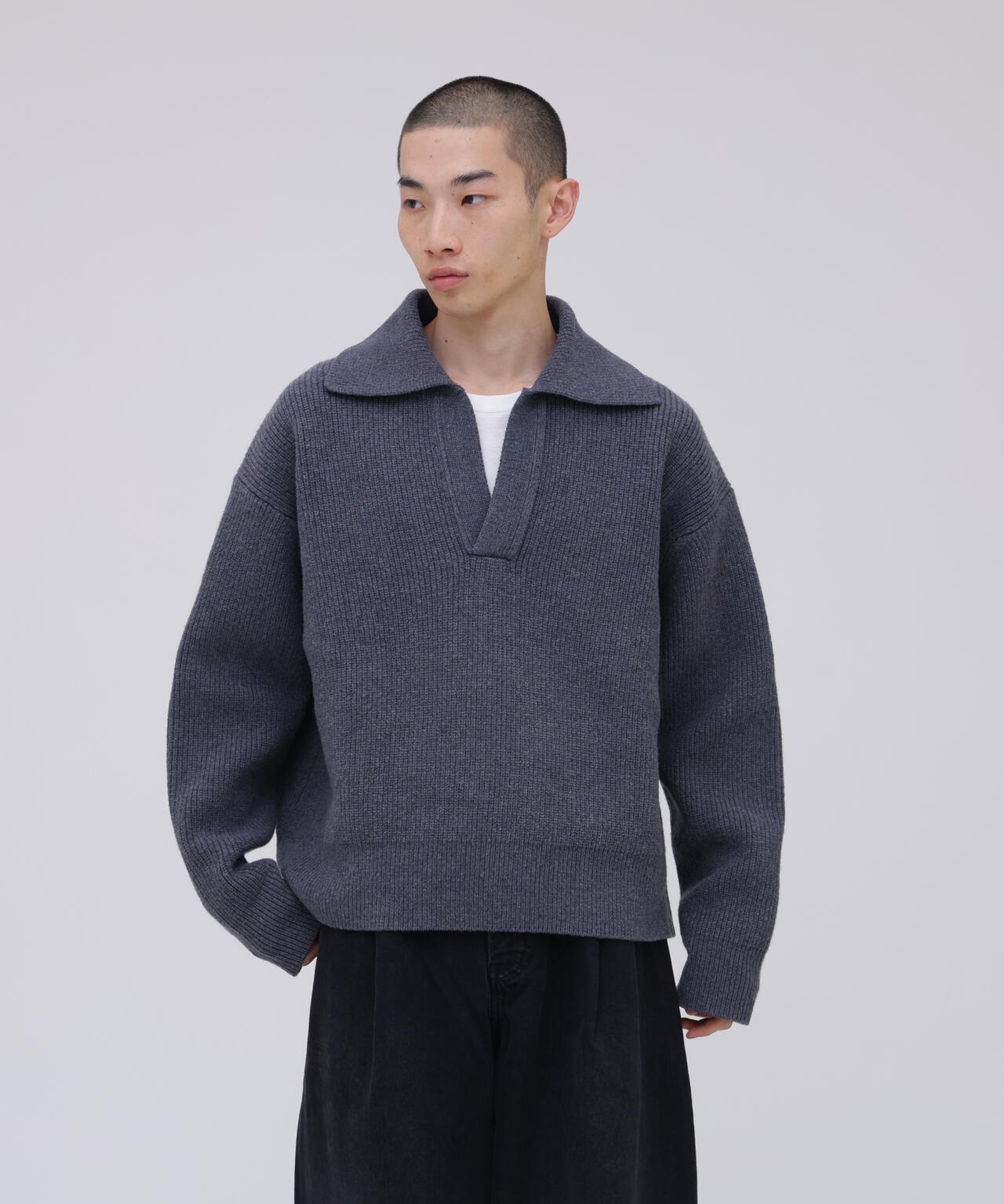 別注]STUDIO NICHOLSON / LAMBSWOOL RIB POLO COLLAR JUMPER | THE