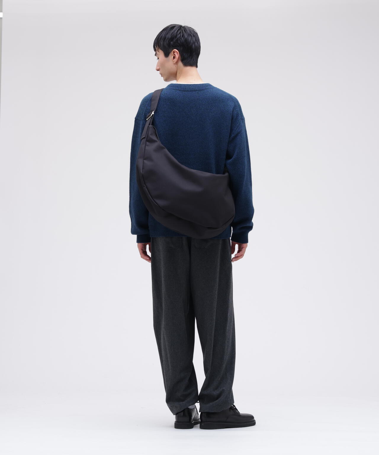 SU / VIBRAM BONDING ROUND BAG | THE LIBRARY（ザ ライブラリー