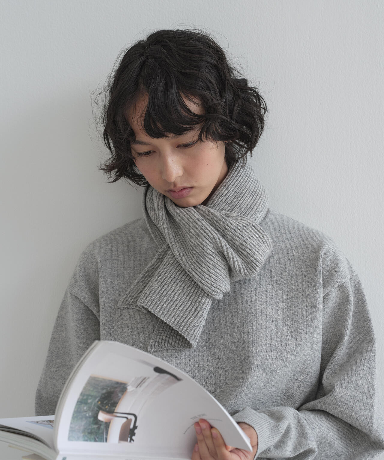Yonetomi / RIGID CASHMERE MUFFLER