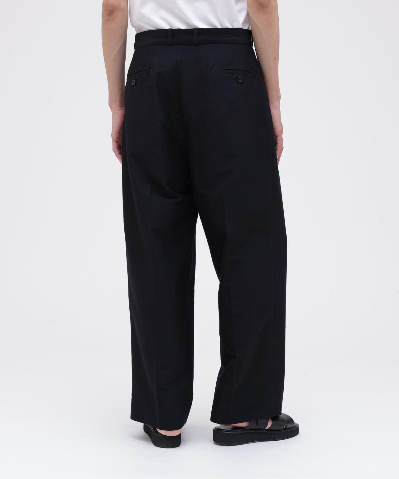 blurhms / SILK WOOL COTTON TWO-TUCK SLACKS | THE LIBRARY（ザ