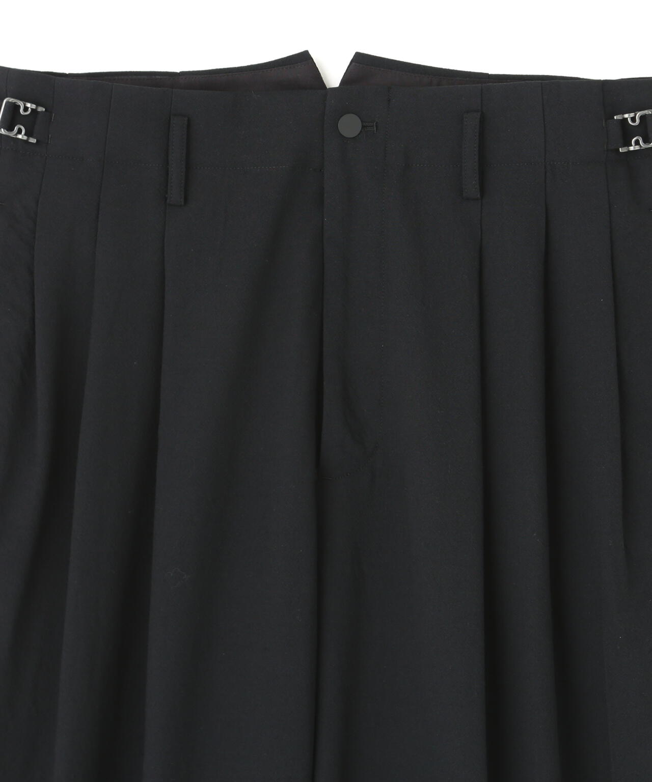 IRENISA / THREE TUCKS TAPERED PANTS