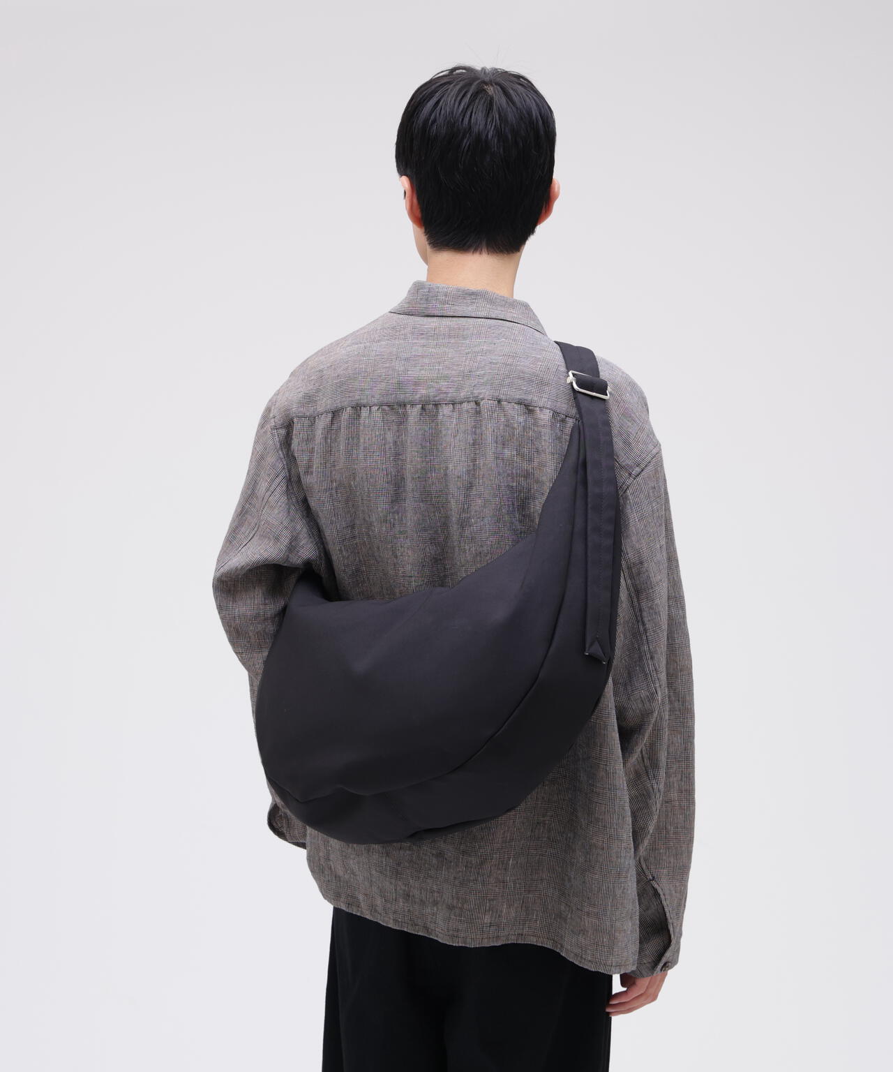 SU / VIBRAM BONDING ROUND BAG | THE LIBRARY（ザ ライブラリー