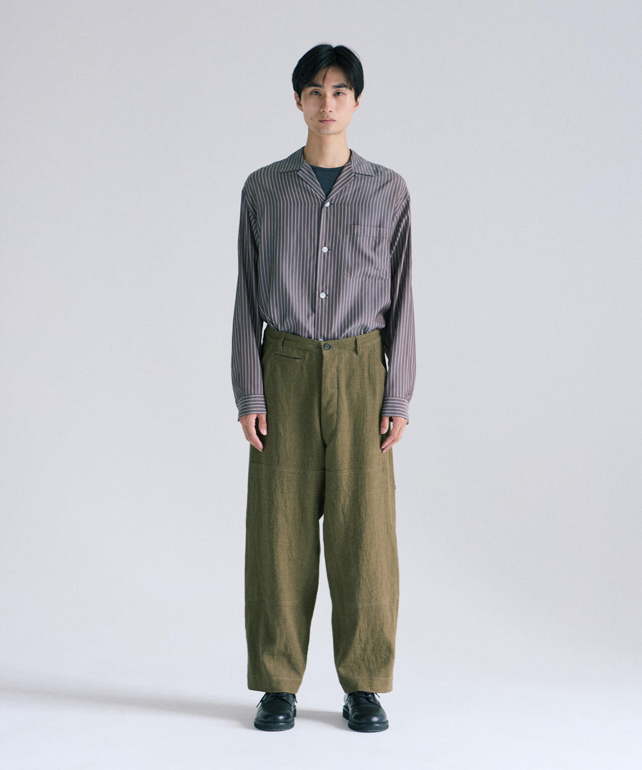 blurhmsROOTSTOCK / RAMIE LINEN WOOL DOUBLE-KNEE TROUSERS