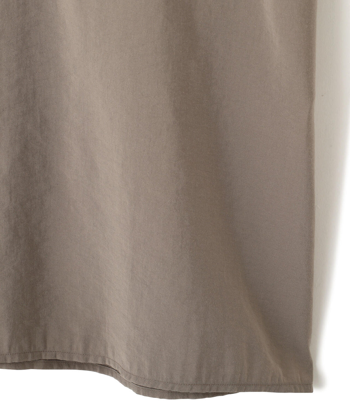 STUDIO NICHOLSON / POWDER HANDLE MODAL OVERSIZED PATCH POCKET SHIRT
