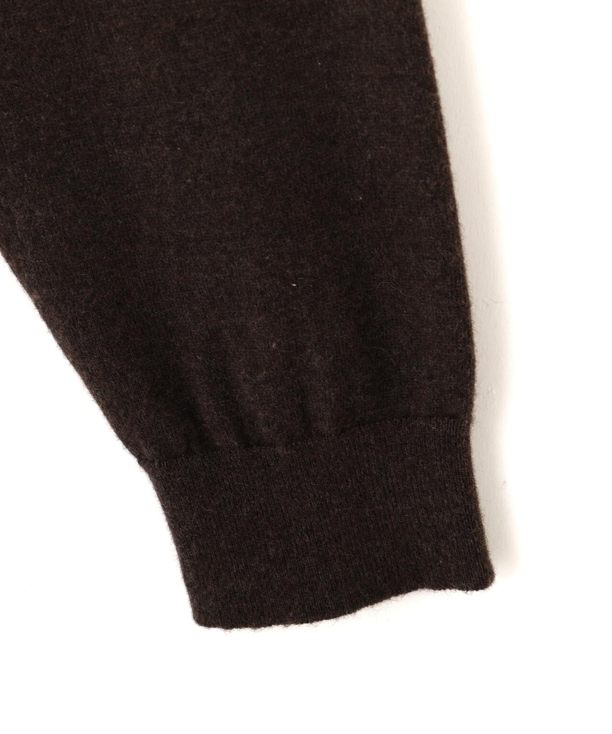 ATON / COTTON YAK KNIT V-NECK SWEATER