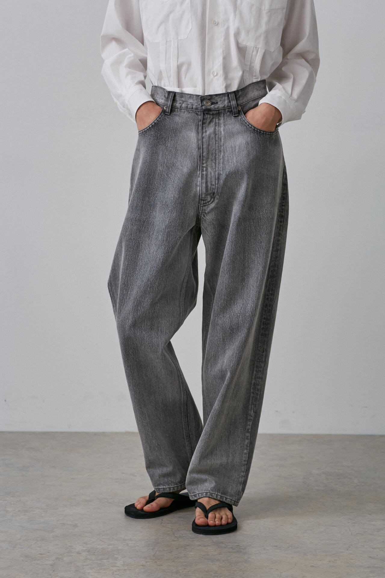 YLÈVE イレーヴ13.5oz DENIM BAGGY FADE 4 Namu Shop - Yleve 13.5 oz Baggy Denim - Faded Ice Indigo