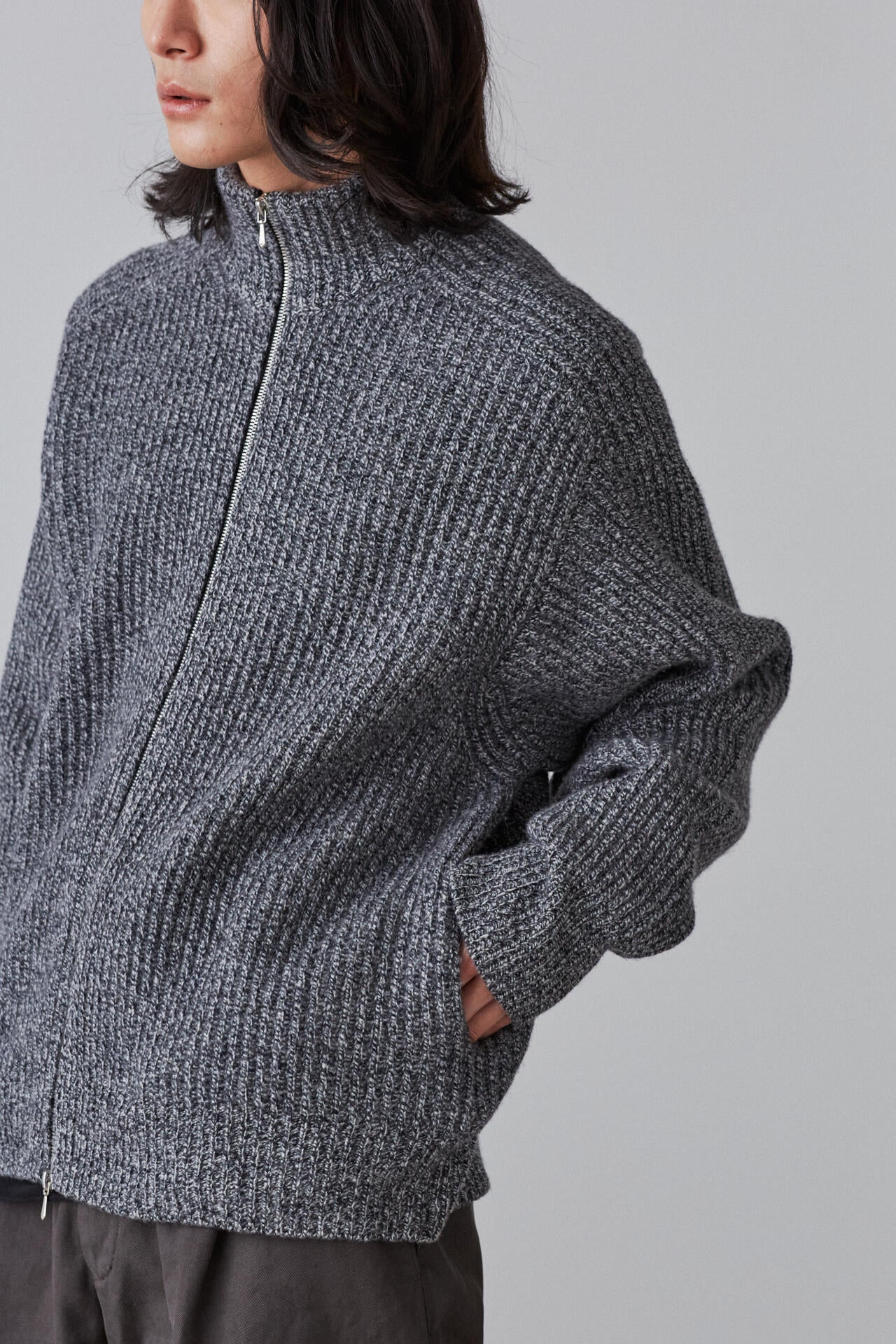 YLEVE / WOOL CASHMERE DRIVERS KN | YLÈVE（イレーヴ） ｜【公式