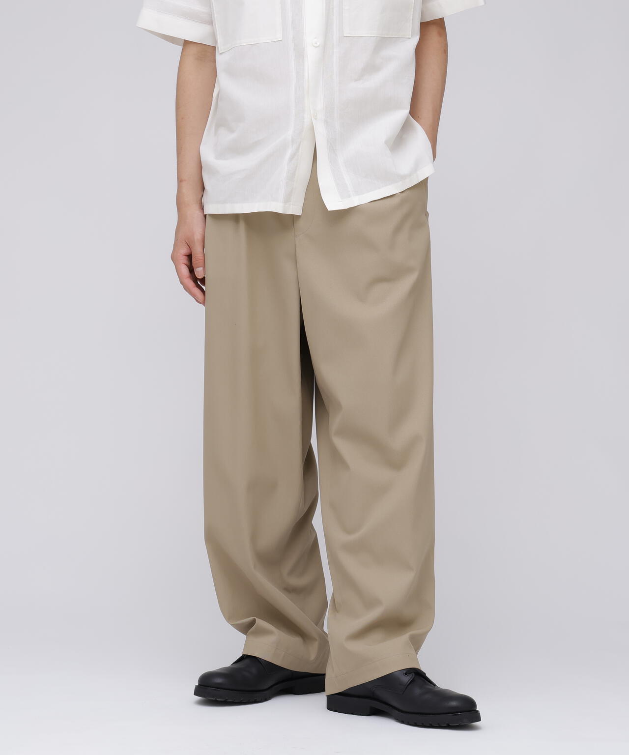 YLEVE / HIGHTWISTED COTTON GABA EASY TROUSERS | YLÈVE（イレーヴ