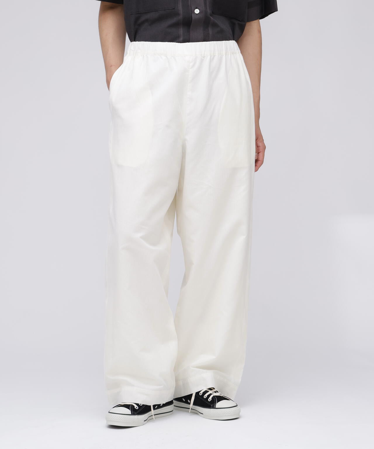 YLÈVE / DOBBY STRIPE CHAMBRAY EASY TROUSERS