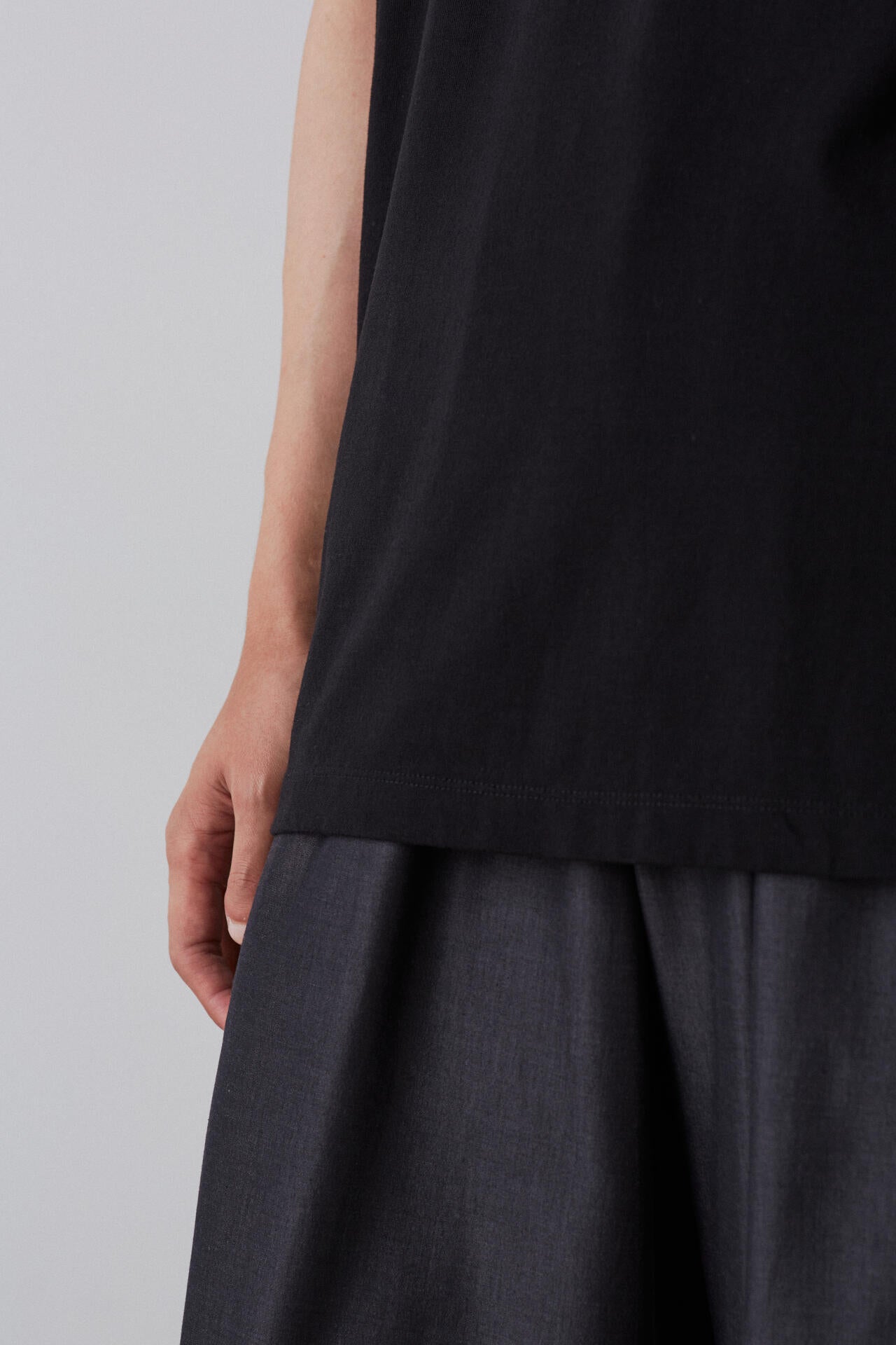 YLEVE / SUPIMA COTTON CUPRA T‐SHIRT | YLÈVE（イレーヴ） ｜【公式