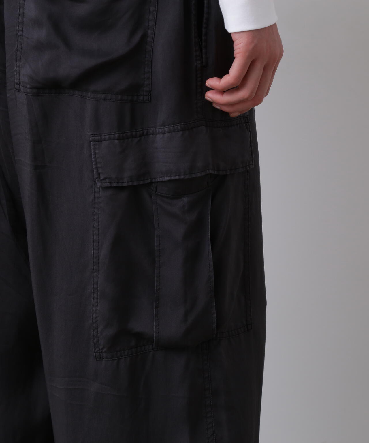 YLÈVE / CUPRA CARGO TROUSERSネイビー1 YLÈVE CUPRA TWILL GARMENT DYE EASY CARGO TROUSERS 