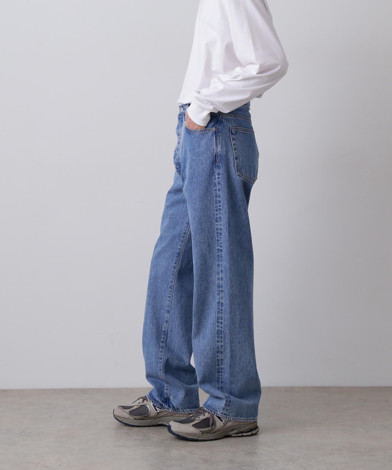 YLEVE（イレーヴ）13.5ozセルビッジデニム ストレート　アイスブルー YLEVE / 13.5oz DENIM STRAIGHT | YLÈVE（イレーヴ） ｜【公式】通販