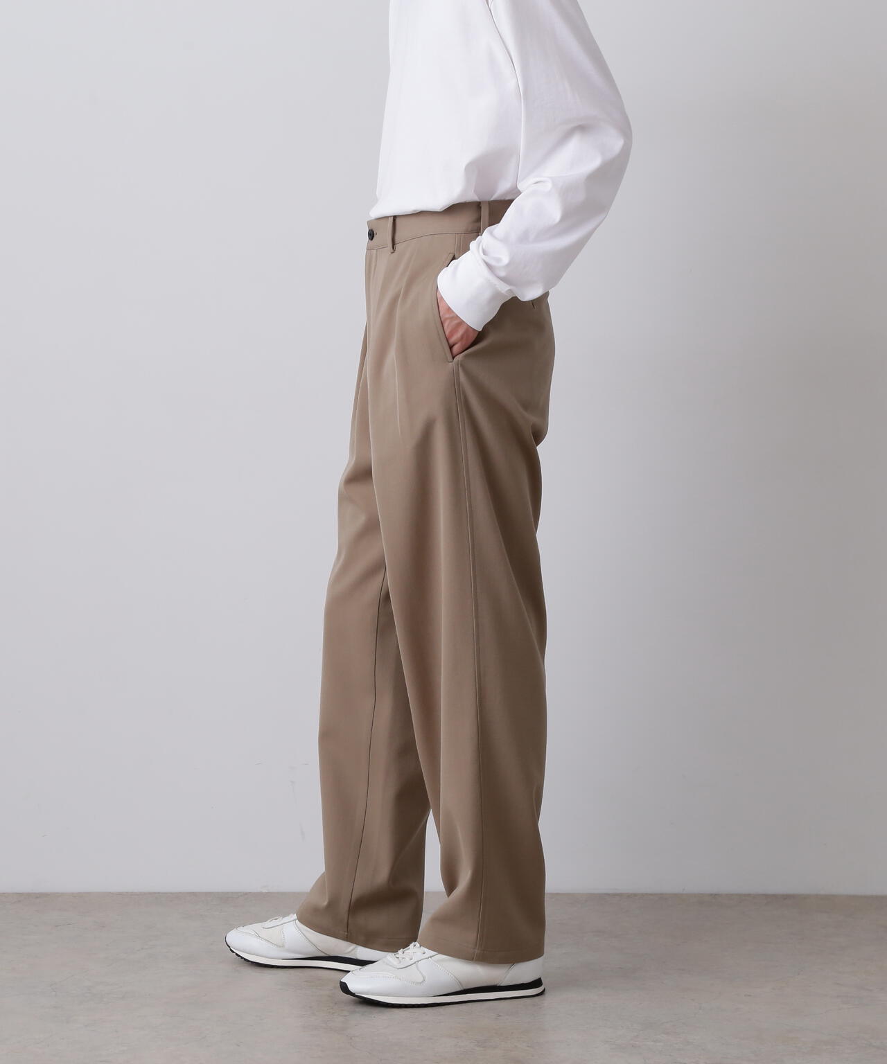 YLEVE / MERINO WOOL TWILL 2 TUCK TROUSERS | YLÈVE（イレーヴ