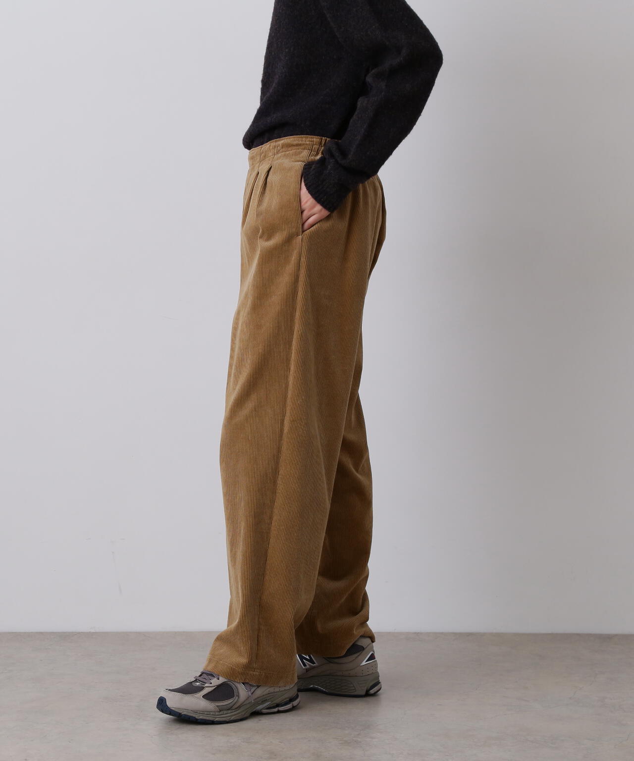 YLEVE イレーブ　コーデュロイパンツ　サイズ4 YLÈVE / ORGANIC COTTON WALE CORDUROY TROUSERS | YLÈVE