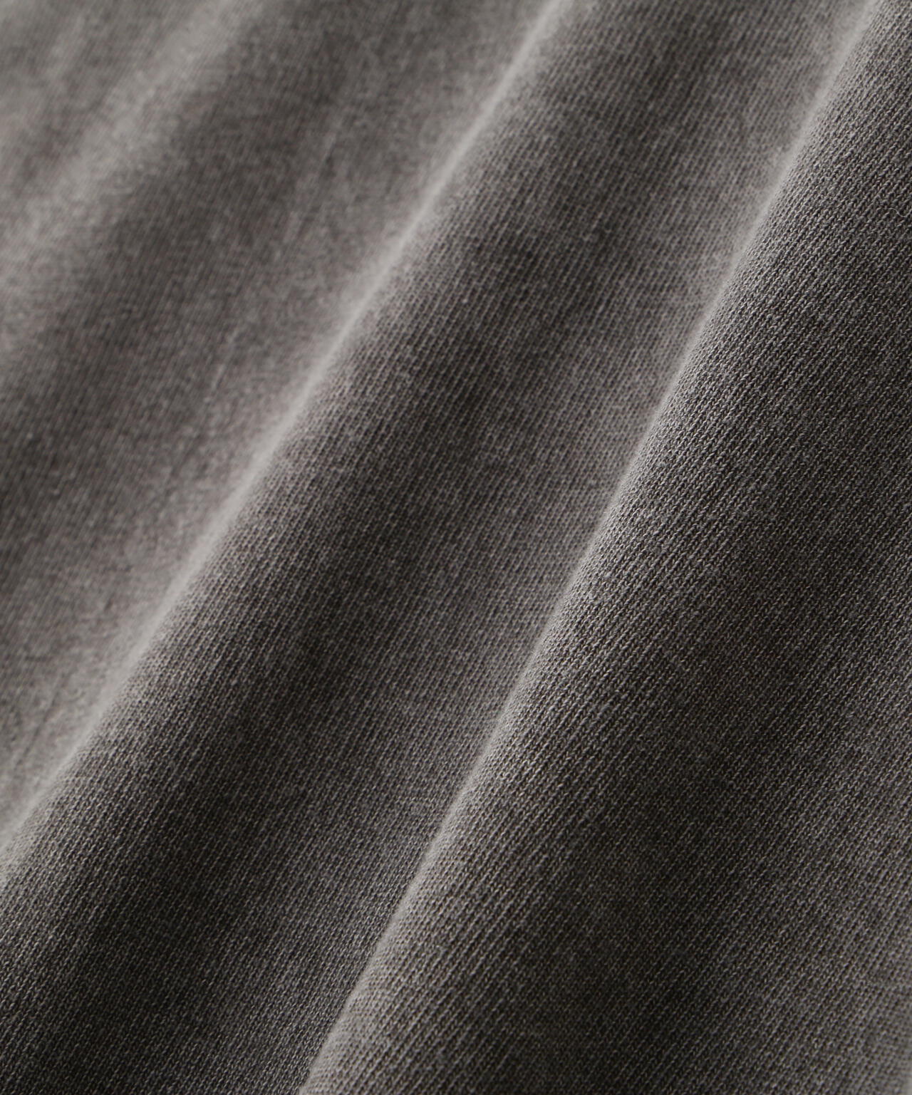 YLEVE / OPEN END COTTON PIGMENT DYE PULL OVER | YLÈVE（イレーヴ