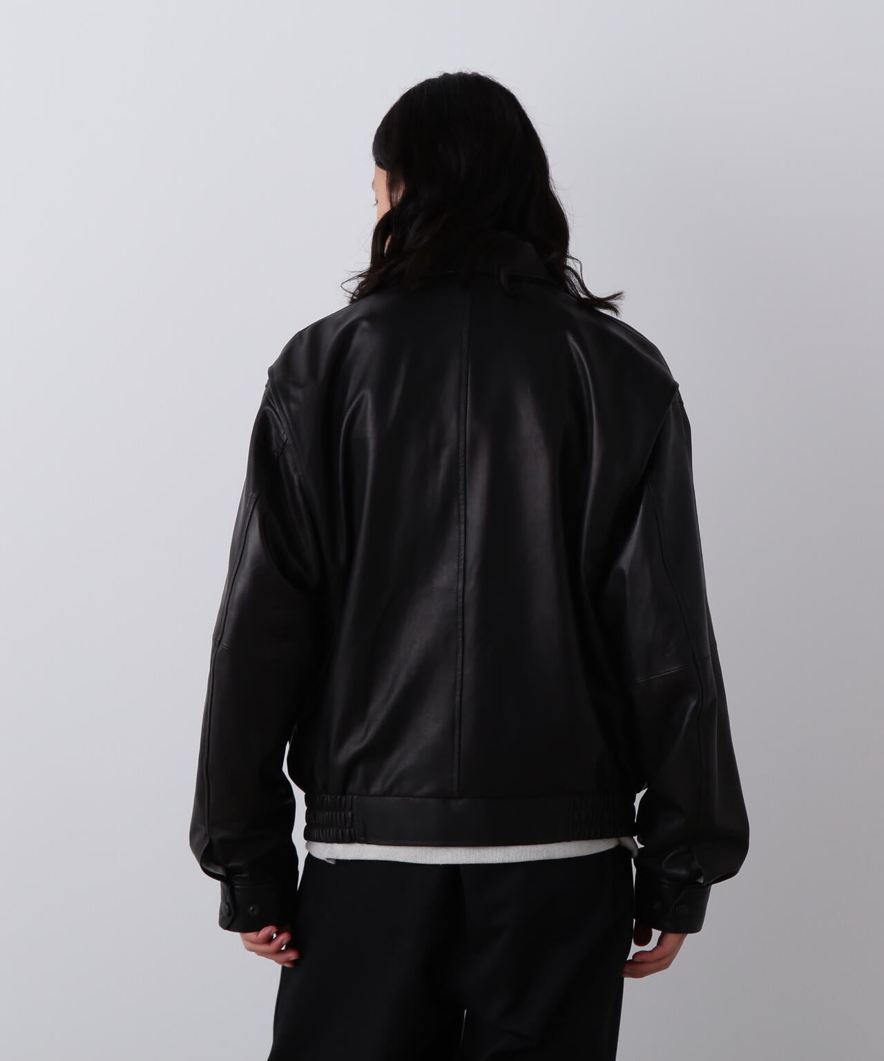 YLÈVE / SHEEP LEATHER ZIP BLOUSON | YLÈVE（イレーヴ） ｜【公式