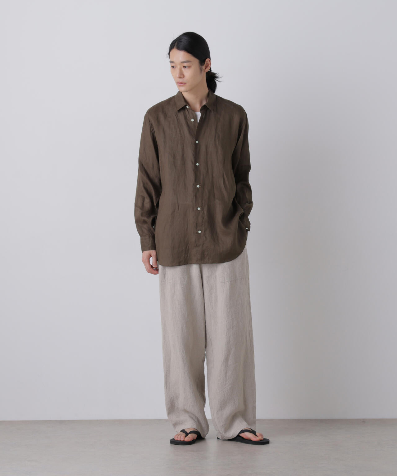 イロー 限定]YLEVE / LINEN BROADCLOTH SHIRT | YLÈVE（イレーヴ） ｜【公式