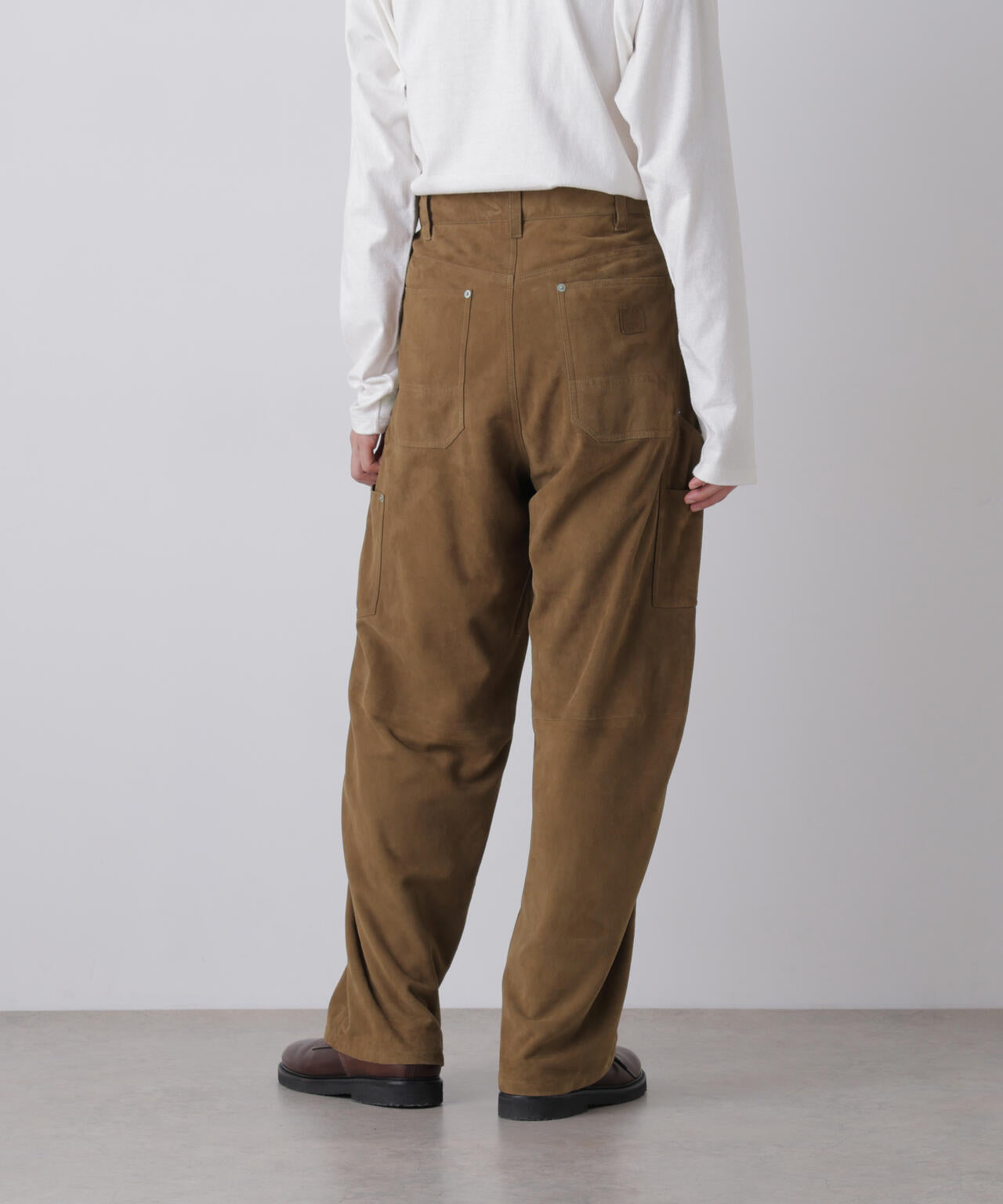 YLEVE / ROUGH GOAT SUEDE PAINTER PANTS | YLÈVE（イレーヴ