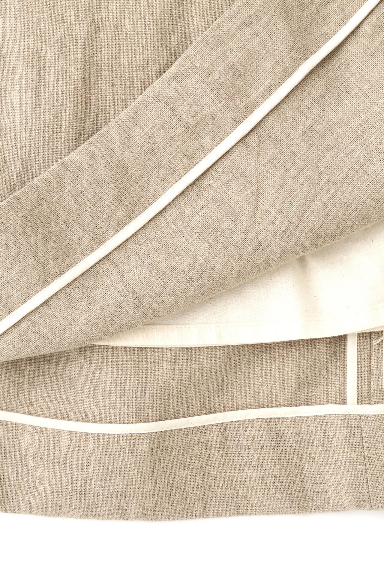 THE LIBRARY / LINEN TUCK SK