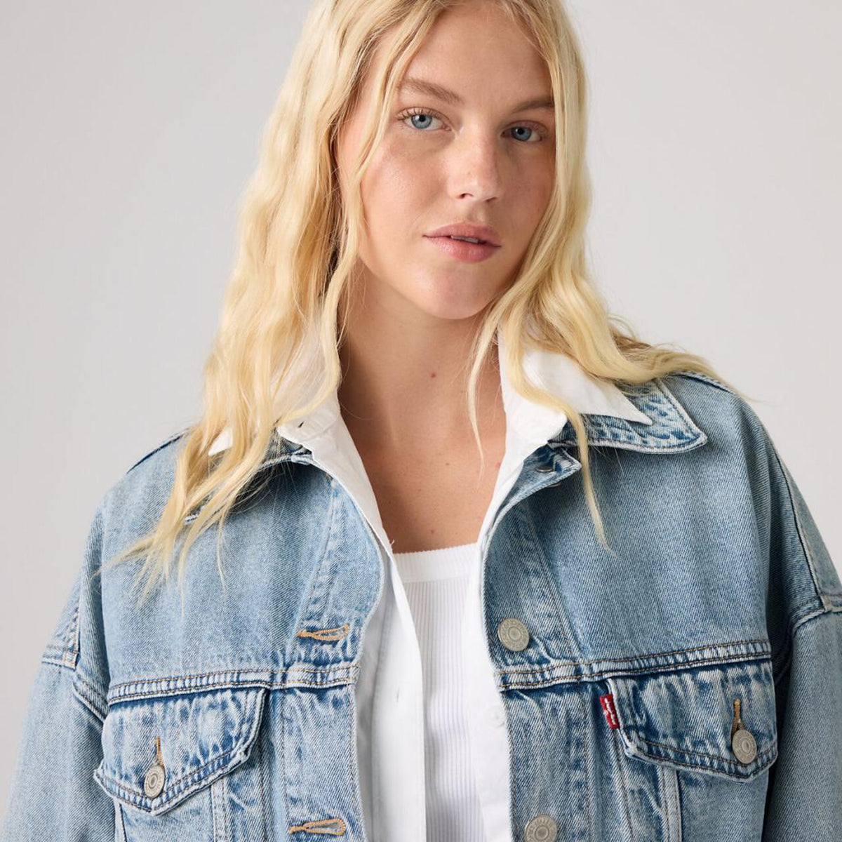 LOOSE CROP TRUCKER