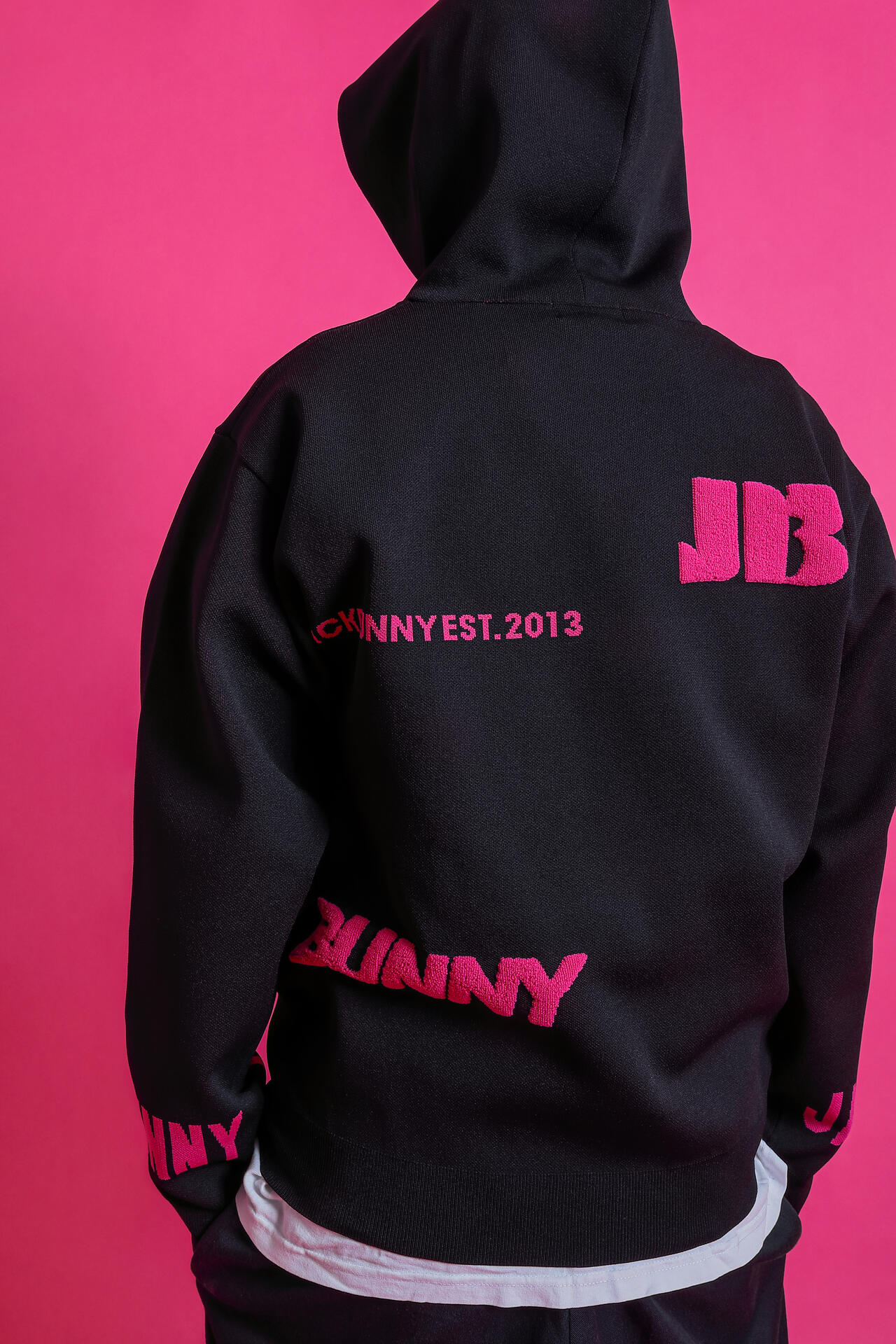 JBPINK】ロゴジャガードニットフーディ | Jack Bunny