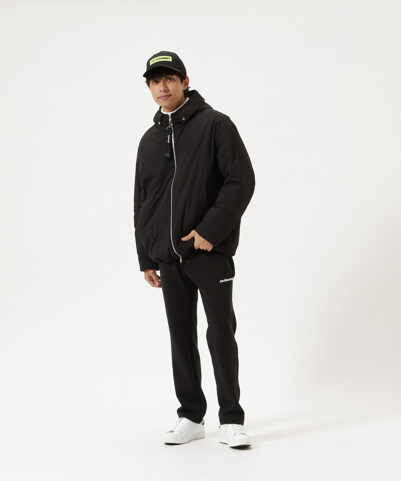 ジャックバニーブルゾン 新品未使用、試着のみ美品 サイズ5 (L) ブルゾン アウター ジャックバニー ストレッチ20D袋織り 中綿