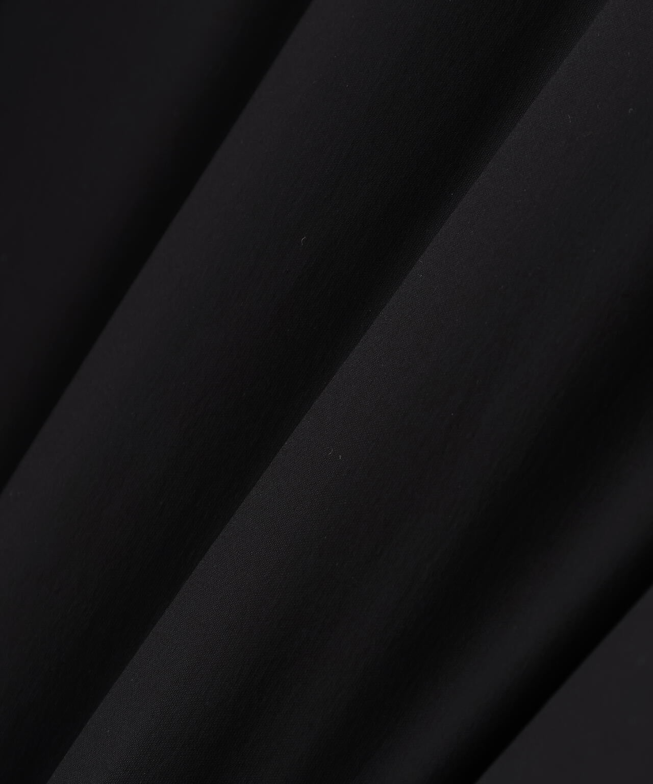 カレンダータフタ中綿フーディブルゾン