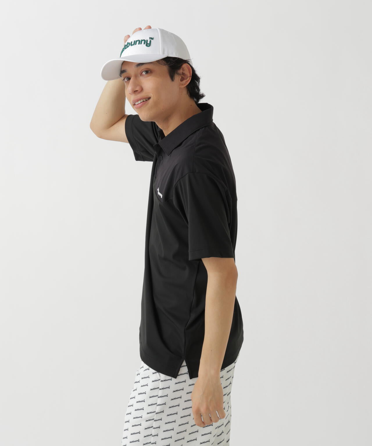 182cm C:84 W:71 H:89 着用サイズ：5