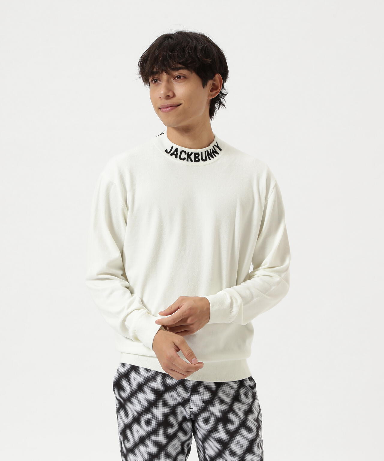 カシミヤタッチモックネックニットプルオーバー