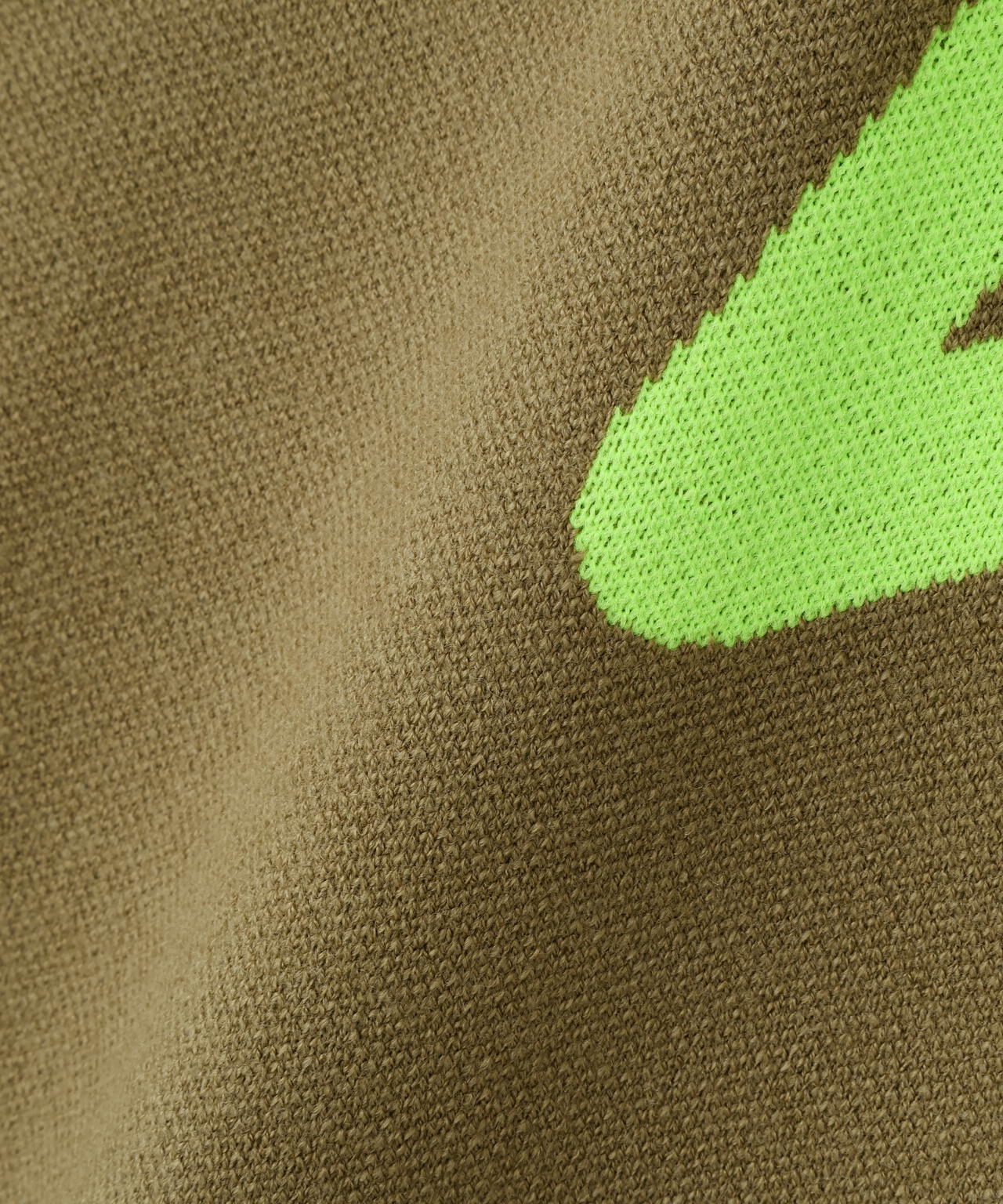 防風裏地付きクルーネックニットプルオーバー