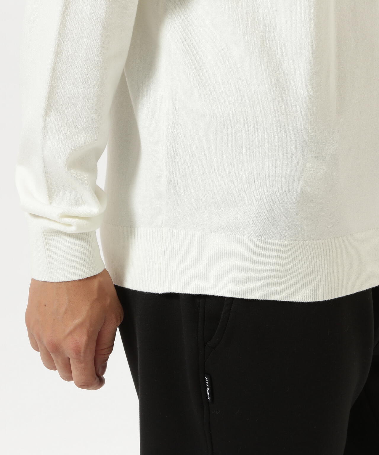 直営店舗&公式オンライン限定】カシミヤタッチタートルネックニット