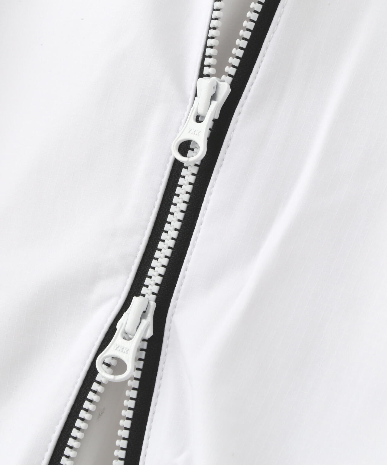 HyperHelix軽量リップストップジップブルゾン