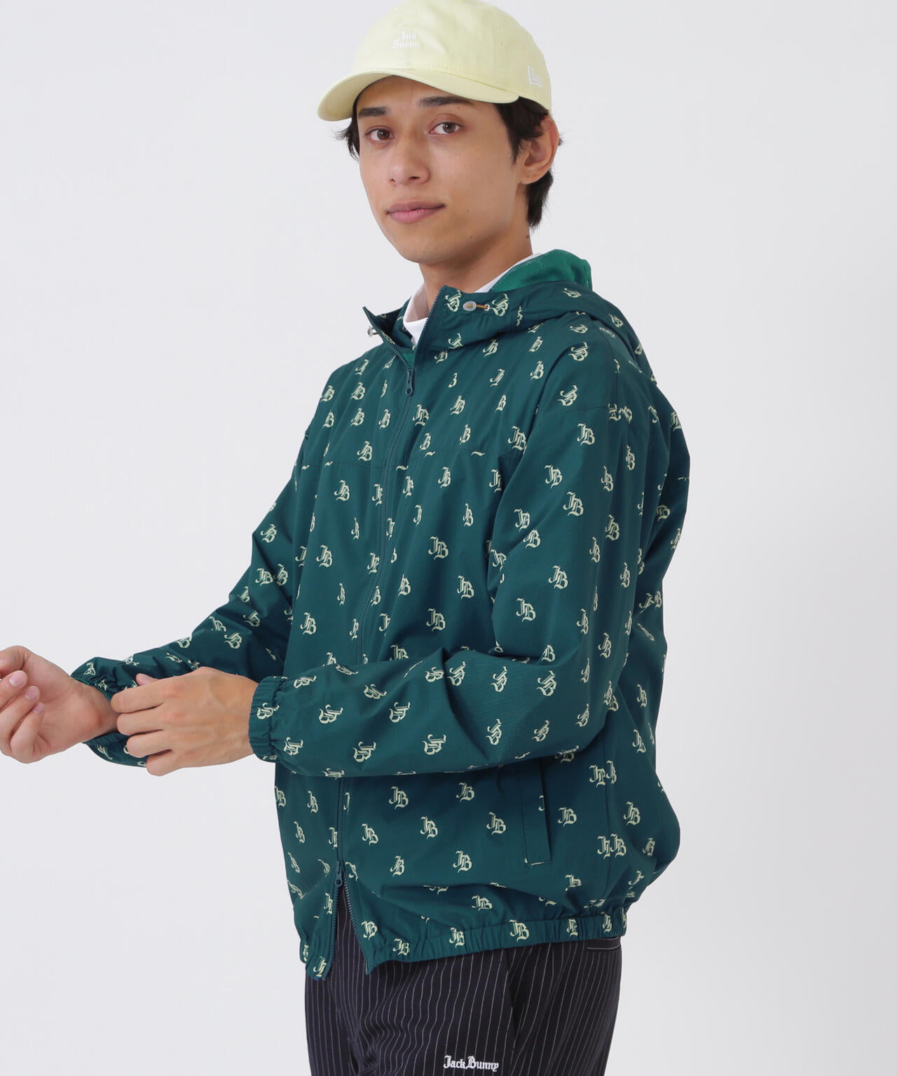 ゴシックロゴプリント裏メッシュフーディブルゾン (MENS) | Jack Bunny