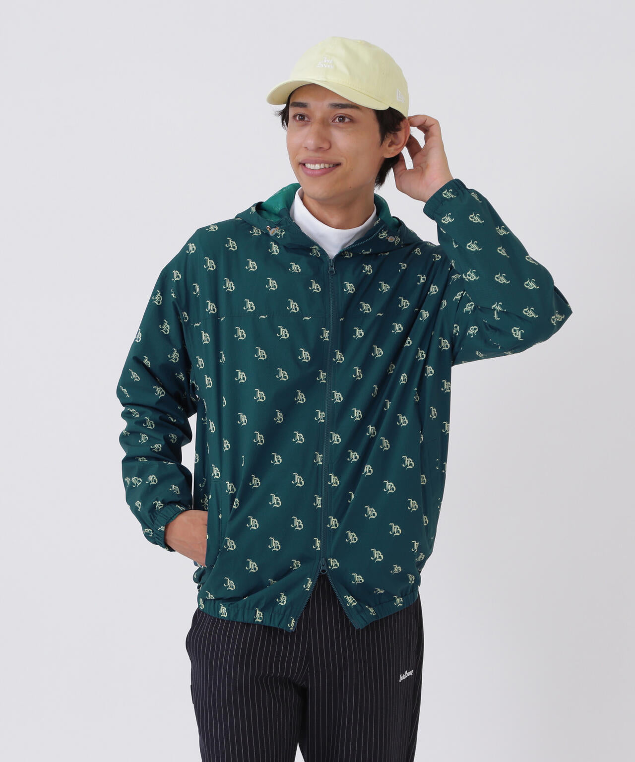 ゴシックロゴプリント裏メッシュフーディブルゾン (MENS) | Jack Bunny