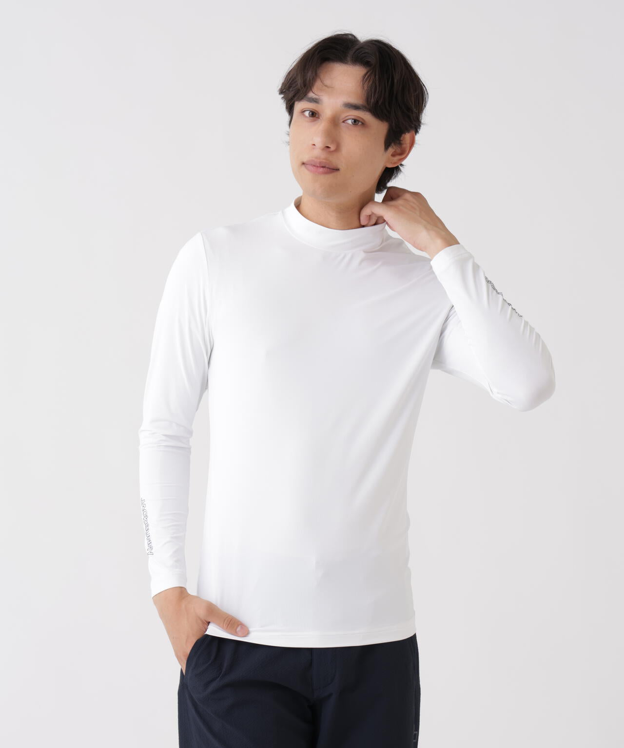 182cm C:84 W:71 H:89 着用サイズ：5