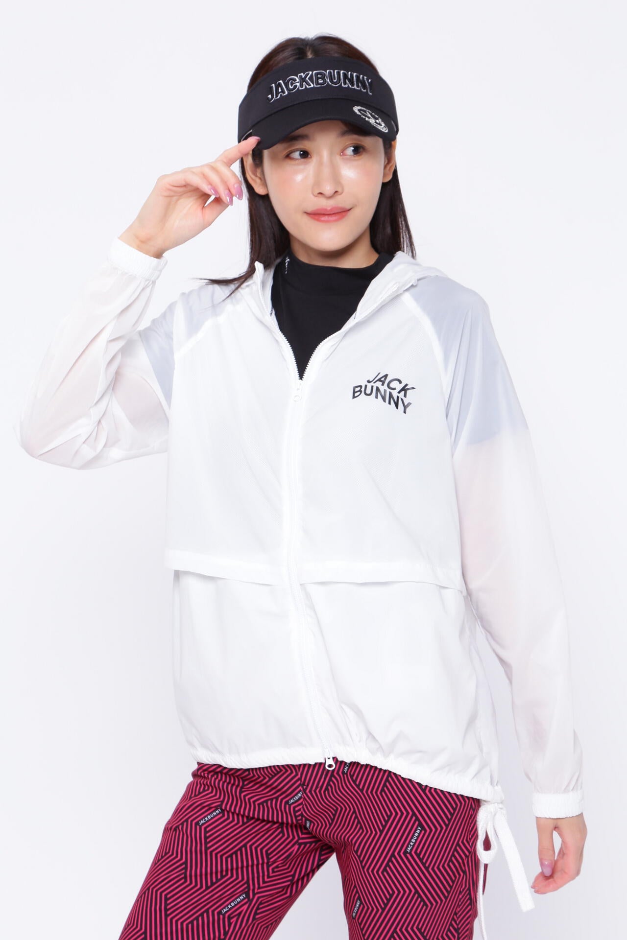 新品 パーリーゲイツ ジャックバニー ナイロンタフタ袋織 中綿ブルゾン(4)M白 新品 パーリーゲイツ ジャックバニー ナイロンタフタ袋織 中綿ブルゾン