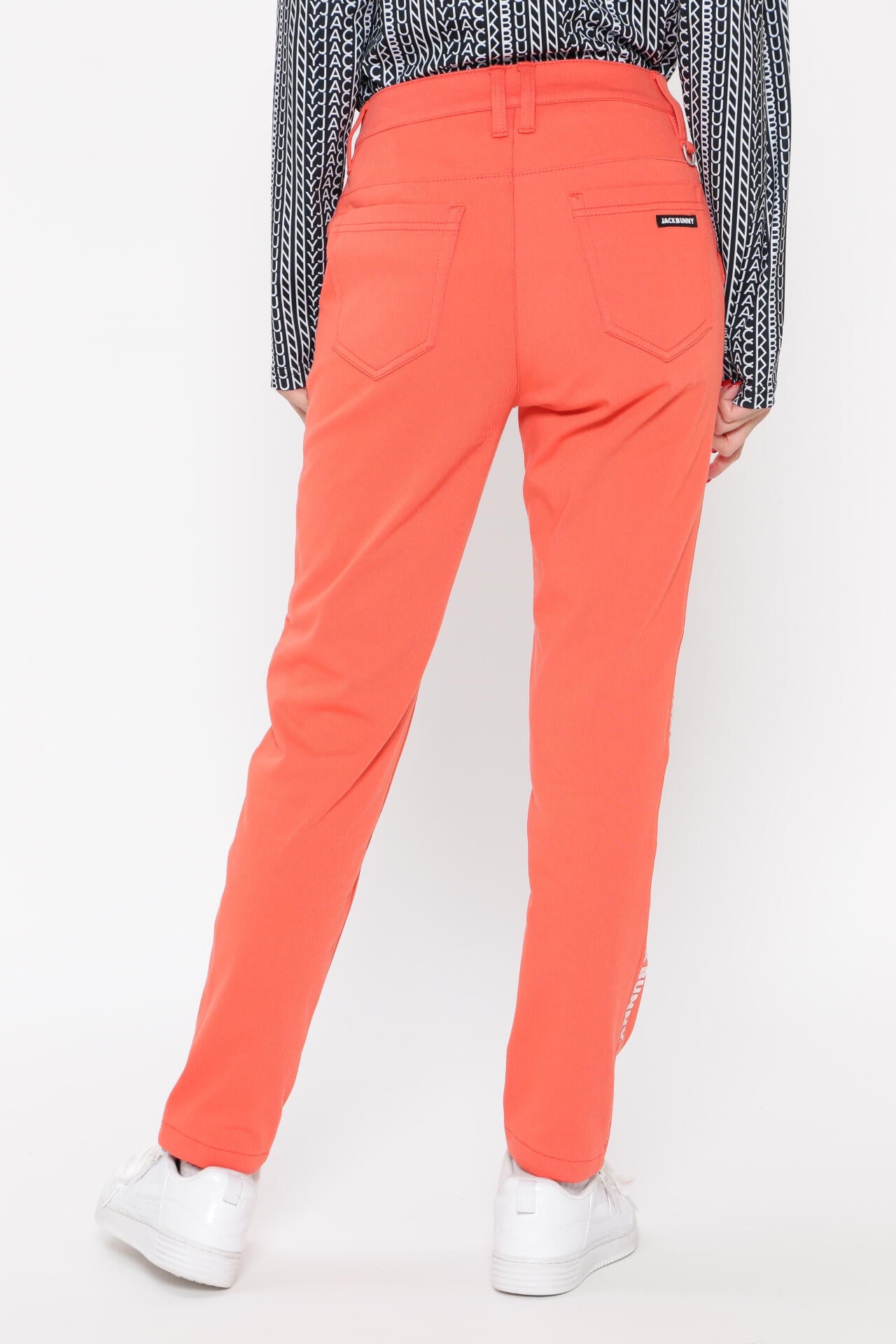 4b42e716-8ba8-5969-b78b-8470ebf16dba_Image