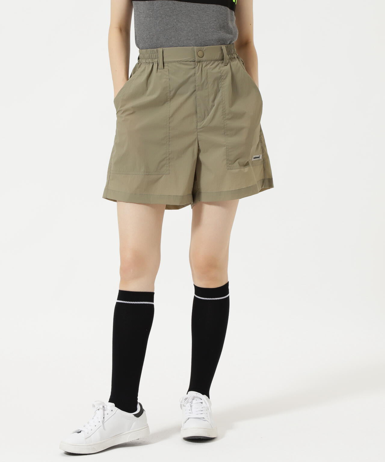 ナイロンタフタ ショートパンツ