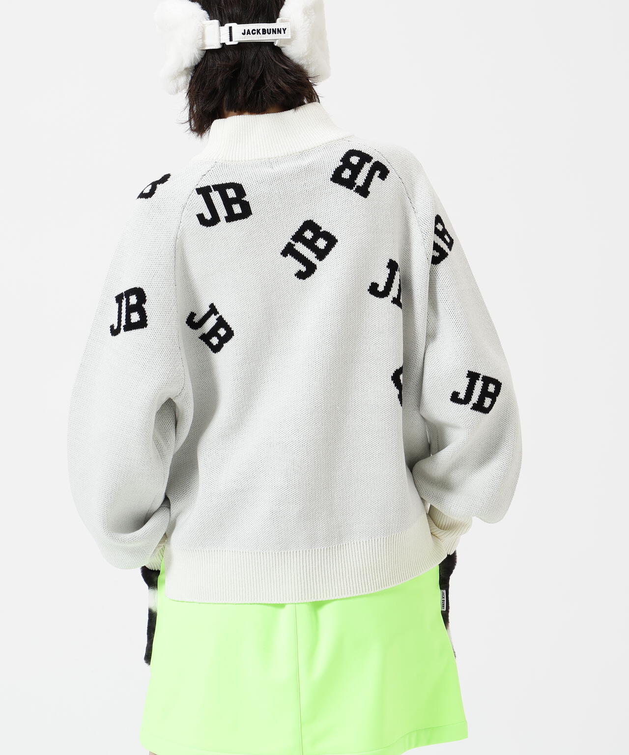 カジュアルモックネックニットプルオーバー