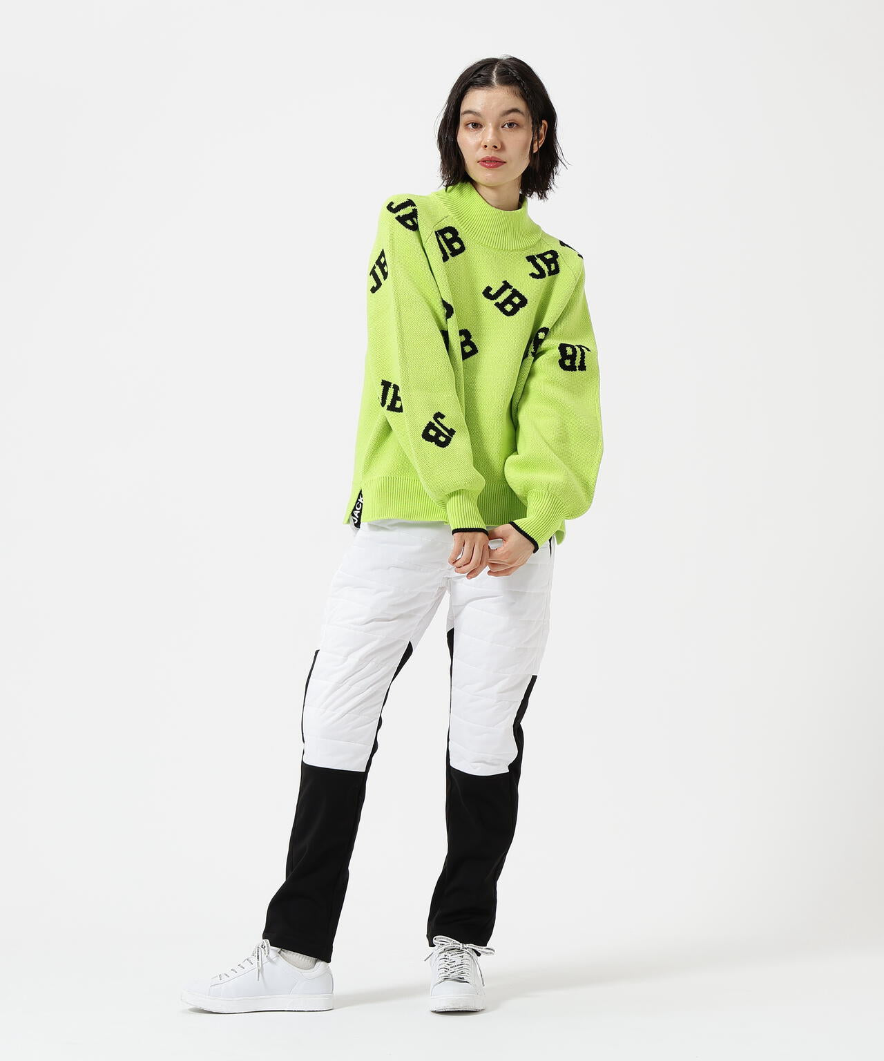 カジュアルモックネックニットプルオーバー